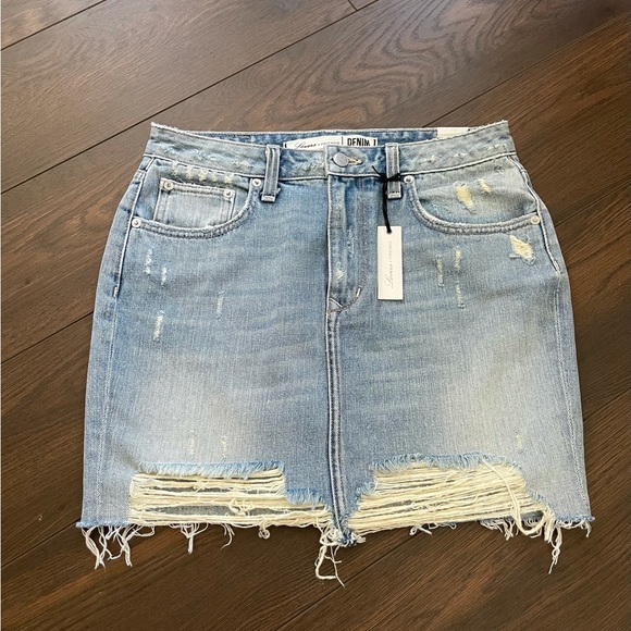 NWT Lovers + Friends Elijah Denim Mini Skirt in Baxter - Picture 3 of 6